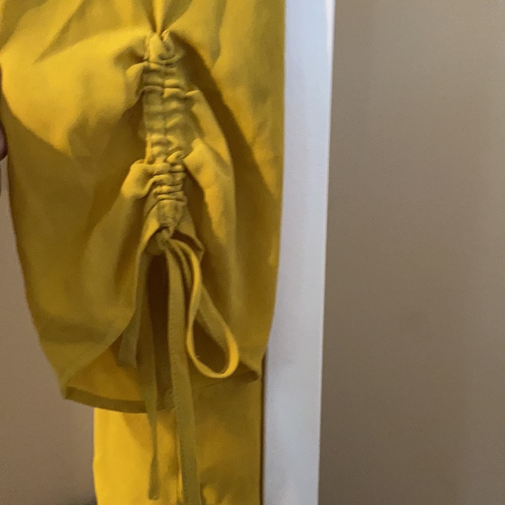 Lime blouse - Picture 2 of 3